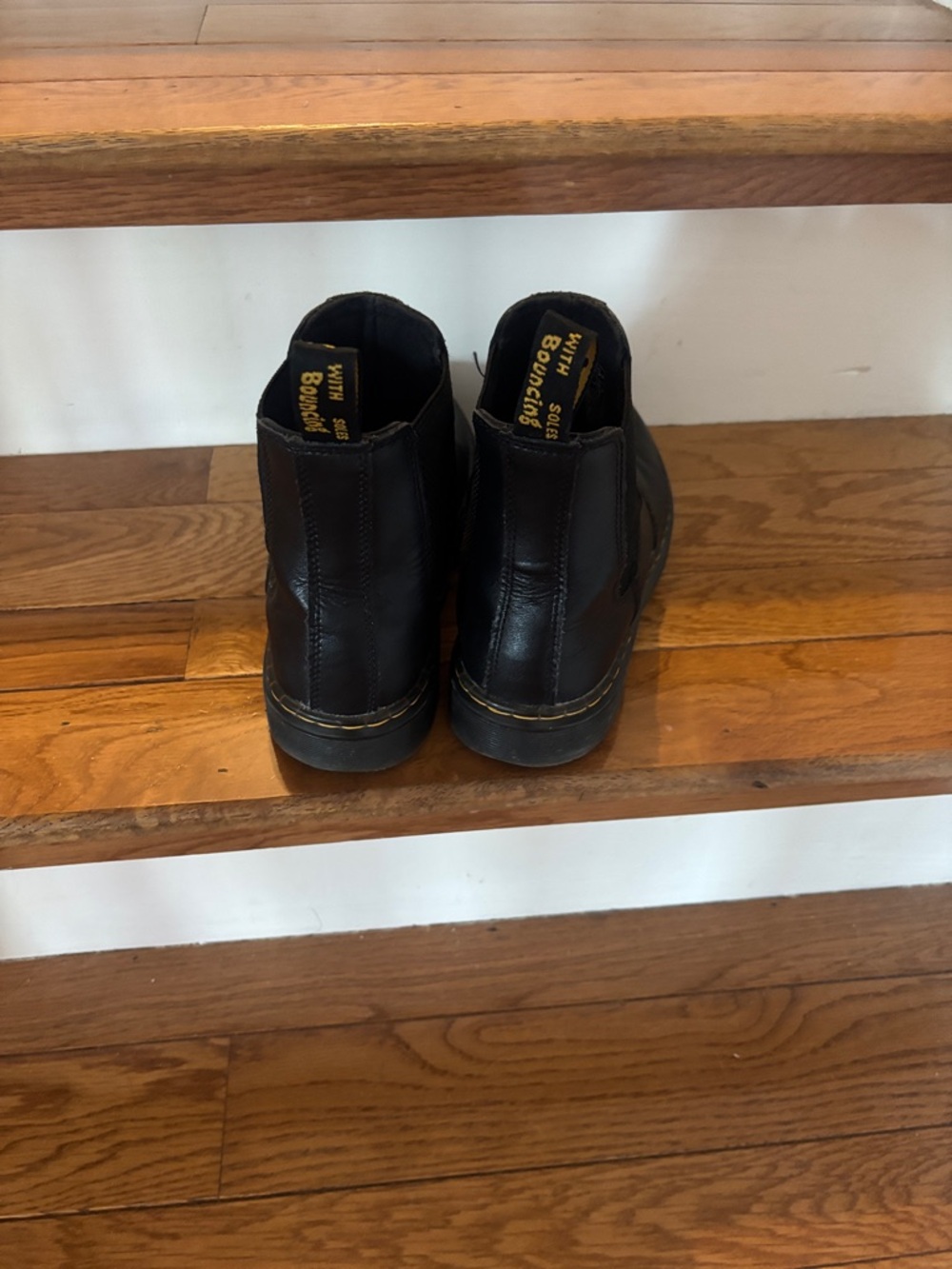 Dr. Martens Black Leather Chelsea-Style Chukka Boots - Picture 3 of 4